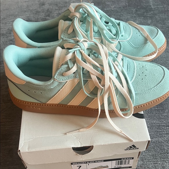 Adidas Breaknet Sleek Suede Adidas size 7 women - Picture 2 of 6